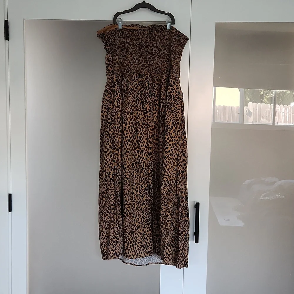 Leopard Print Strapless Dress - Picture 3 of 3